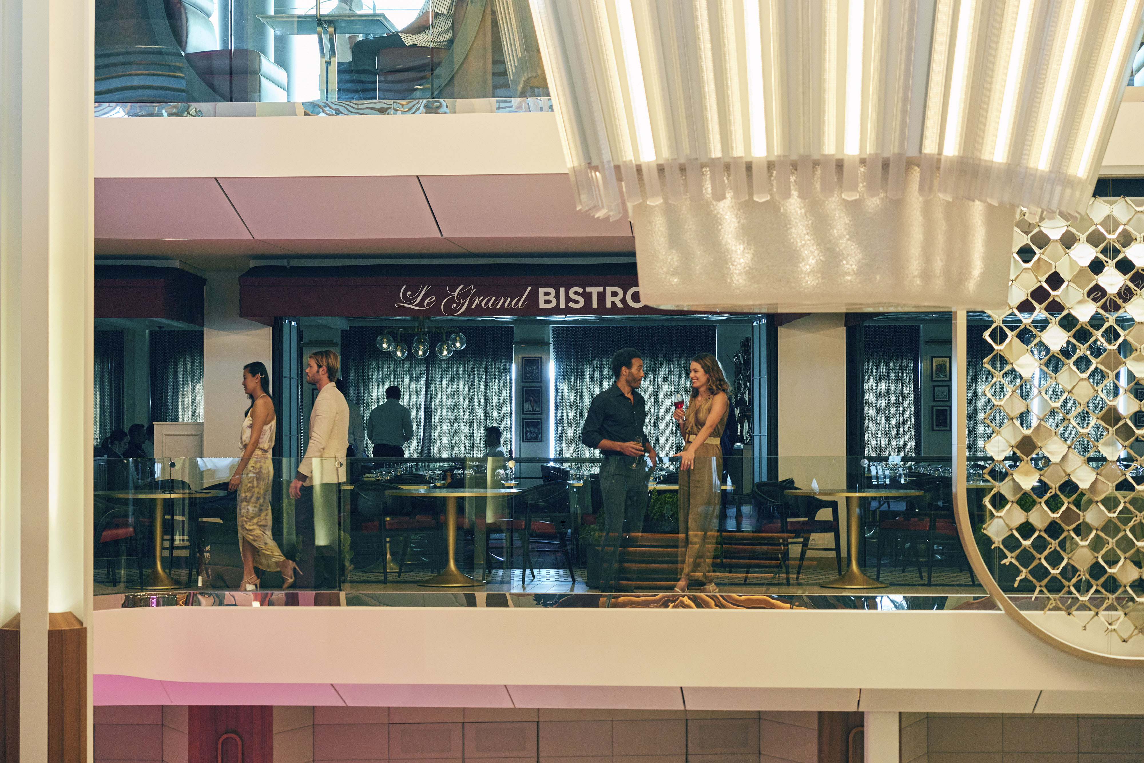 Le Grand Bistro