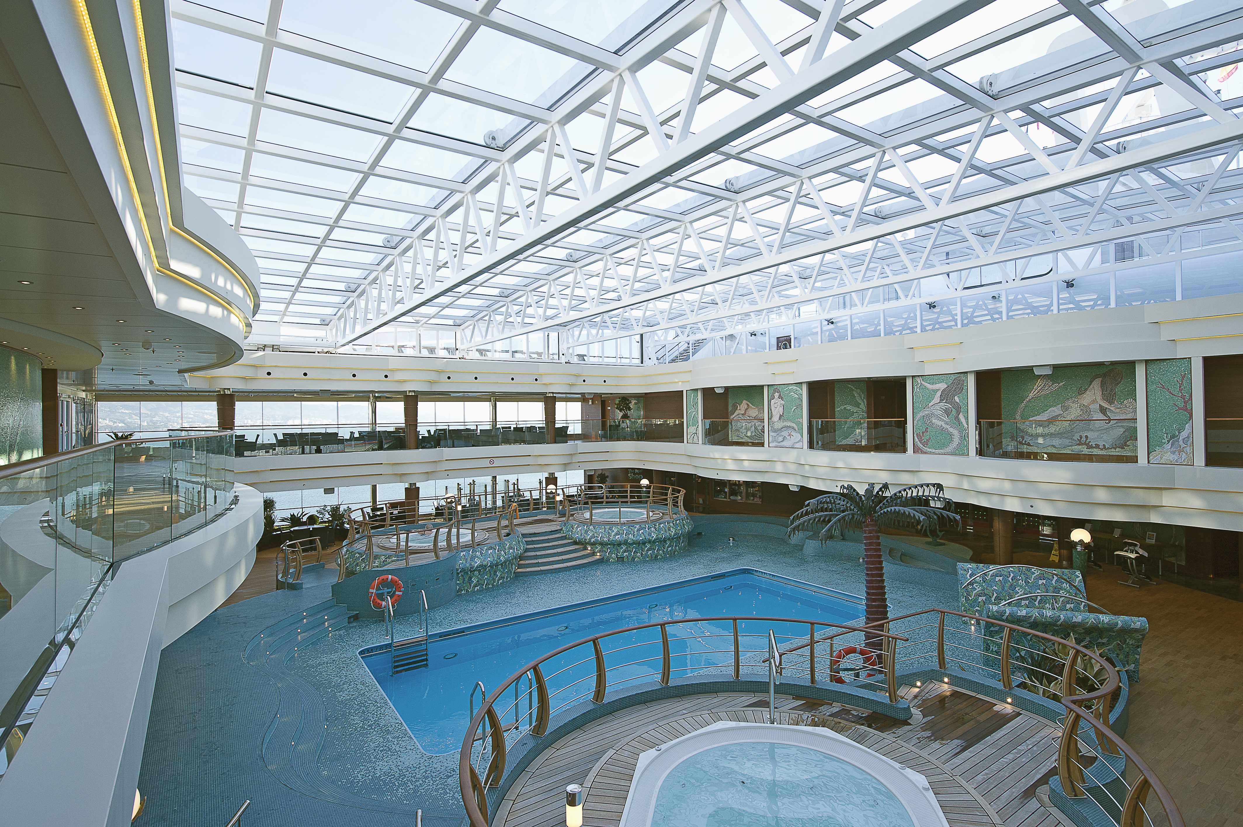 Le Sirene Pool