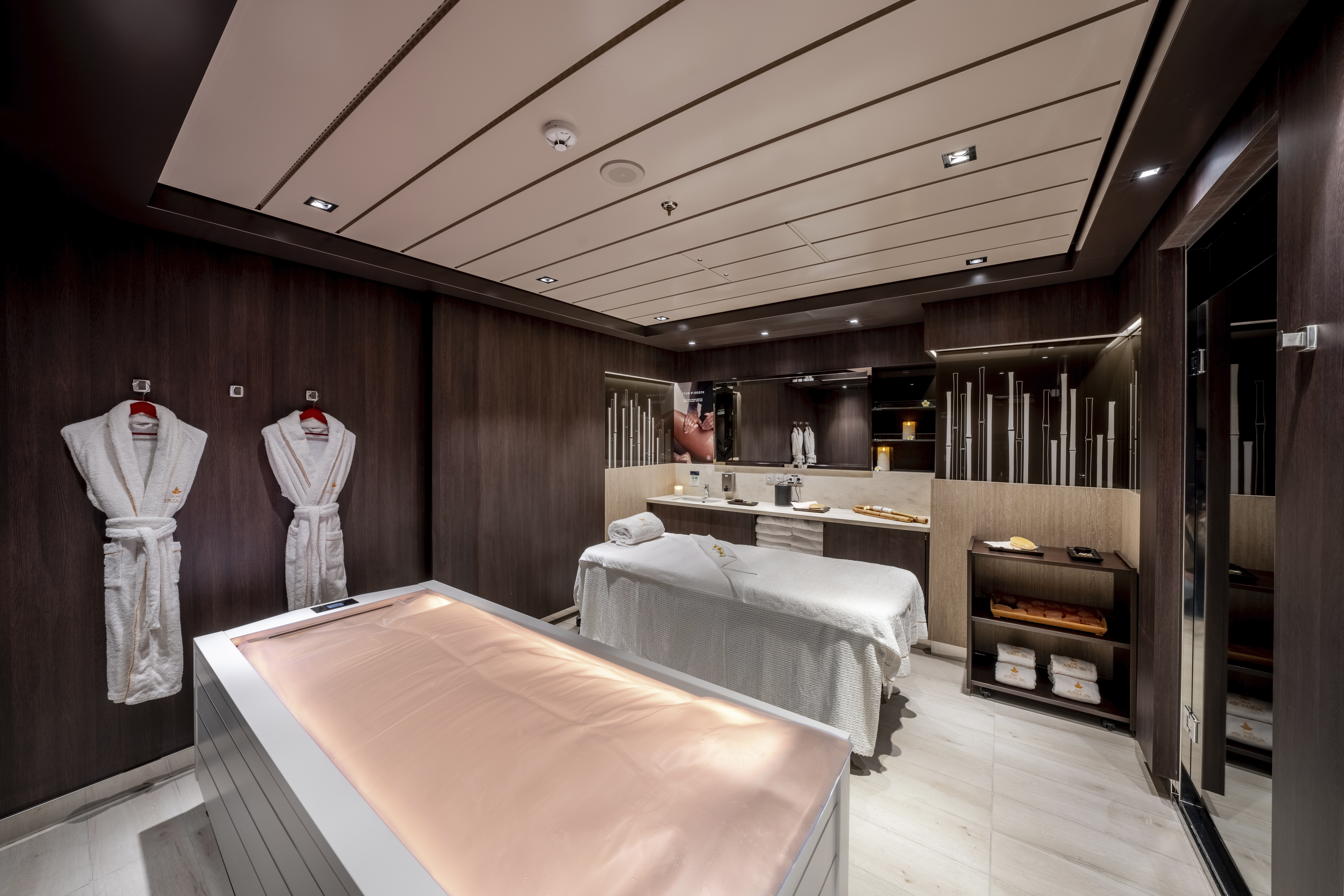 Koppla av på Aurea Spa