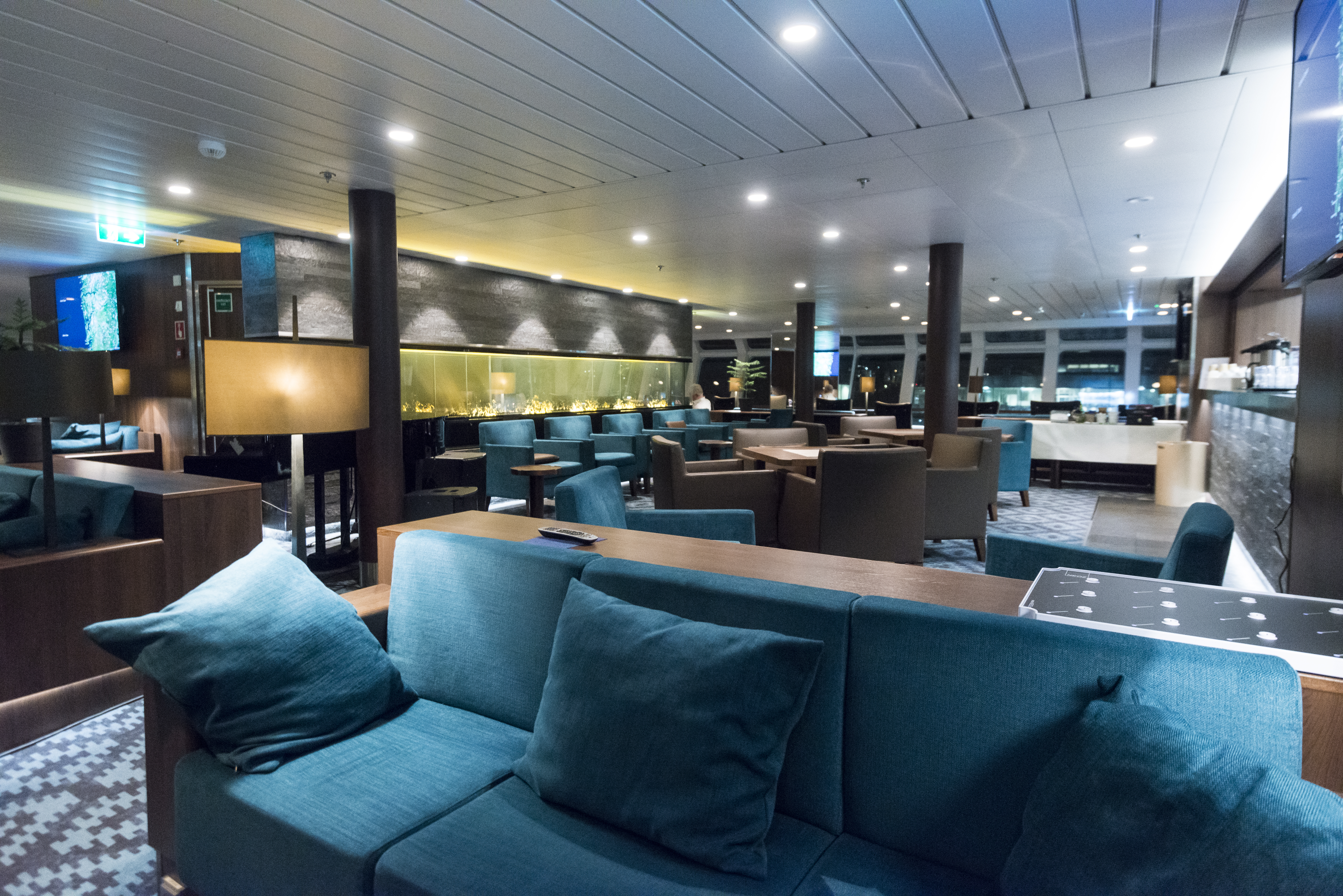 Explorer Bar Panorama Lounge
