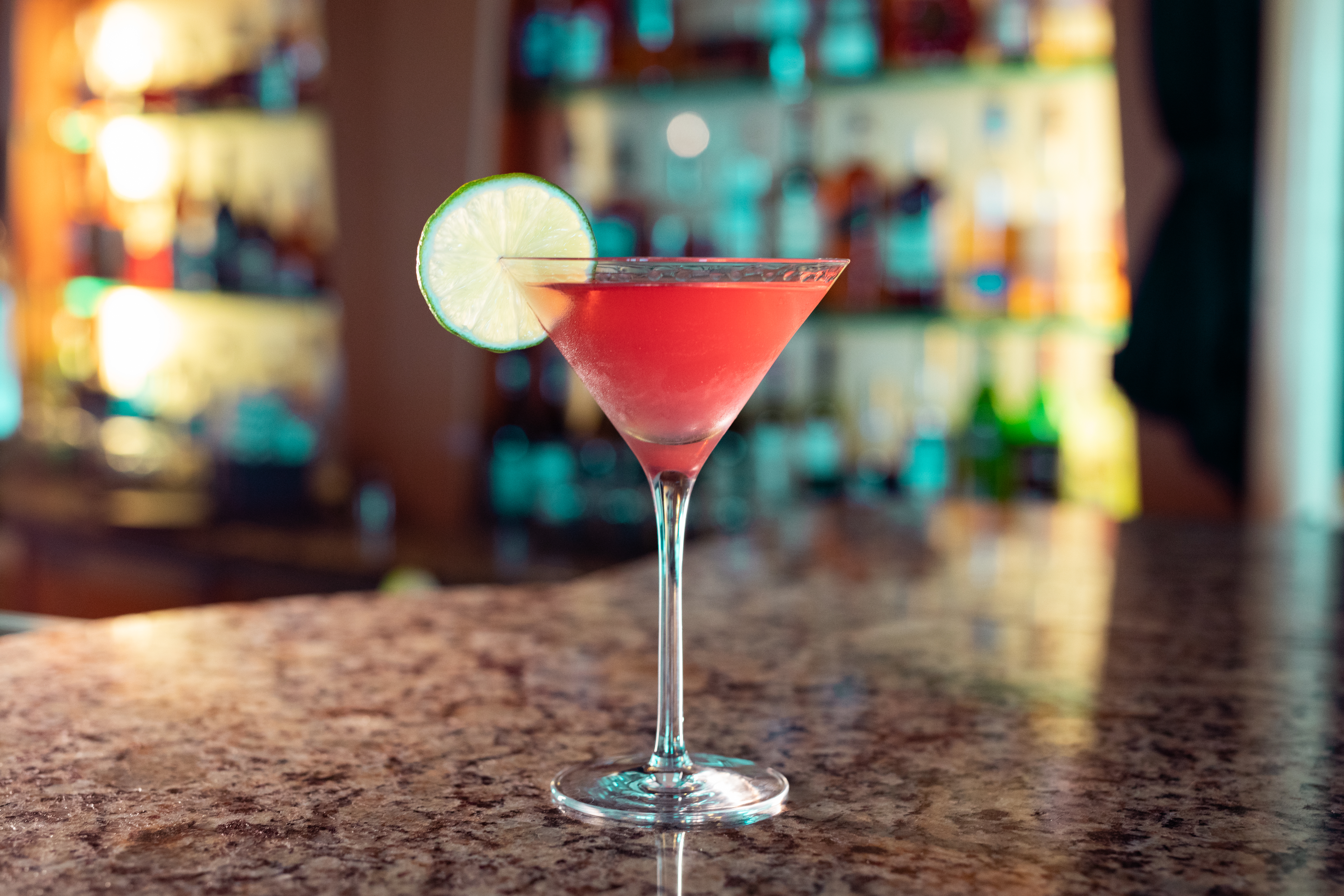 Explorer Lounge & Bar