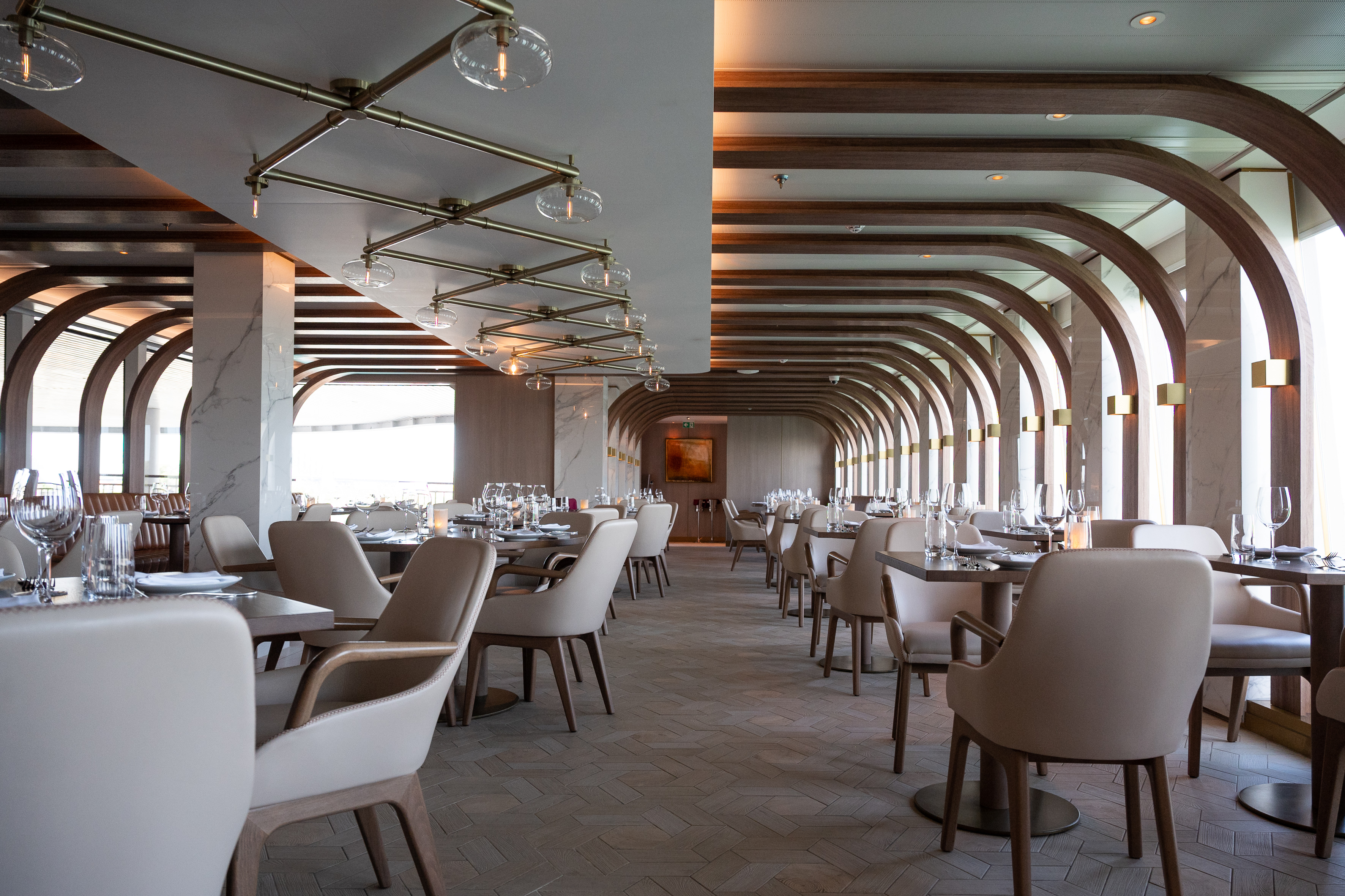 Onda by Scarpetta